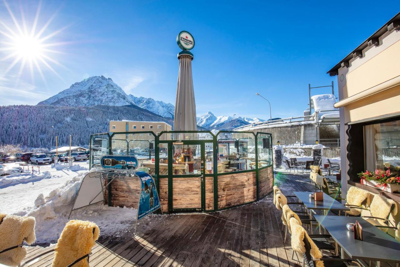 Hotel Bellaval Scuol Exterior photo