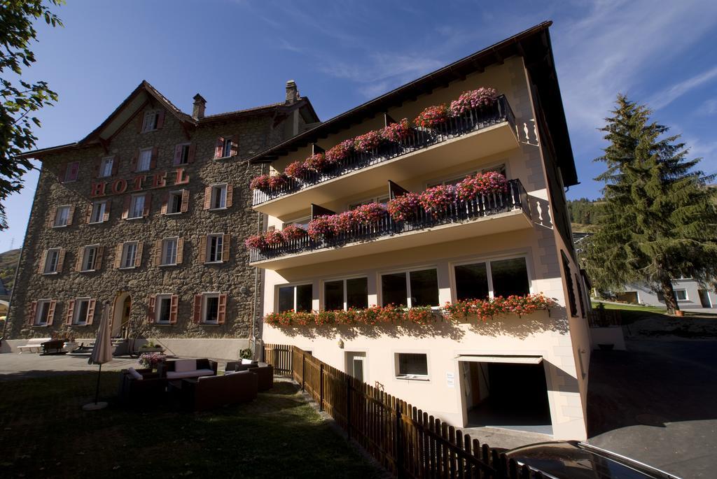 Hotel Bellaval Scuol Exterior photo